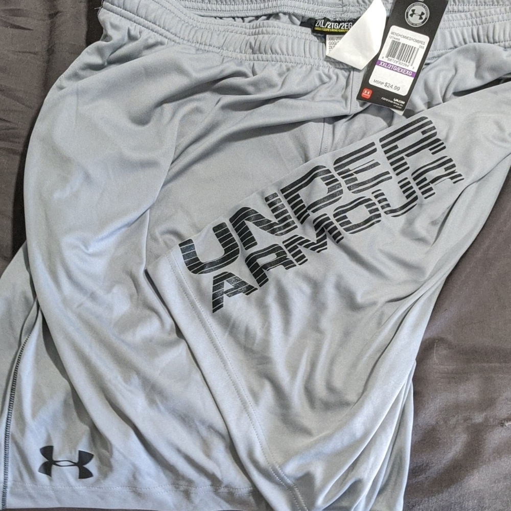 Under Armour heat gear mens XXL shorts